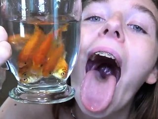 Giantess Becky Vore Fish Feast Shower Scene: Mesmerizing Spectacle